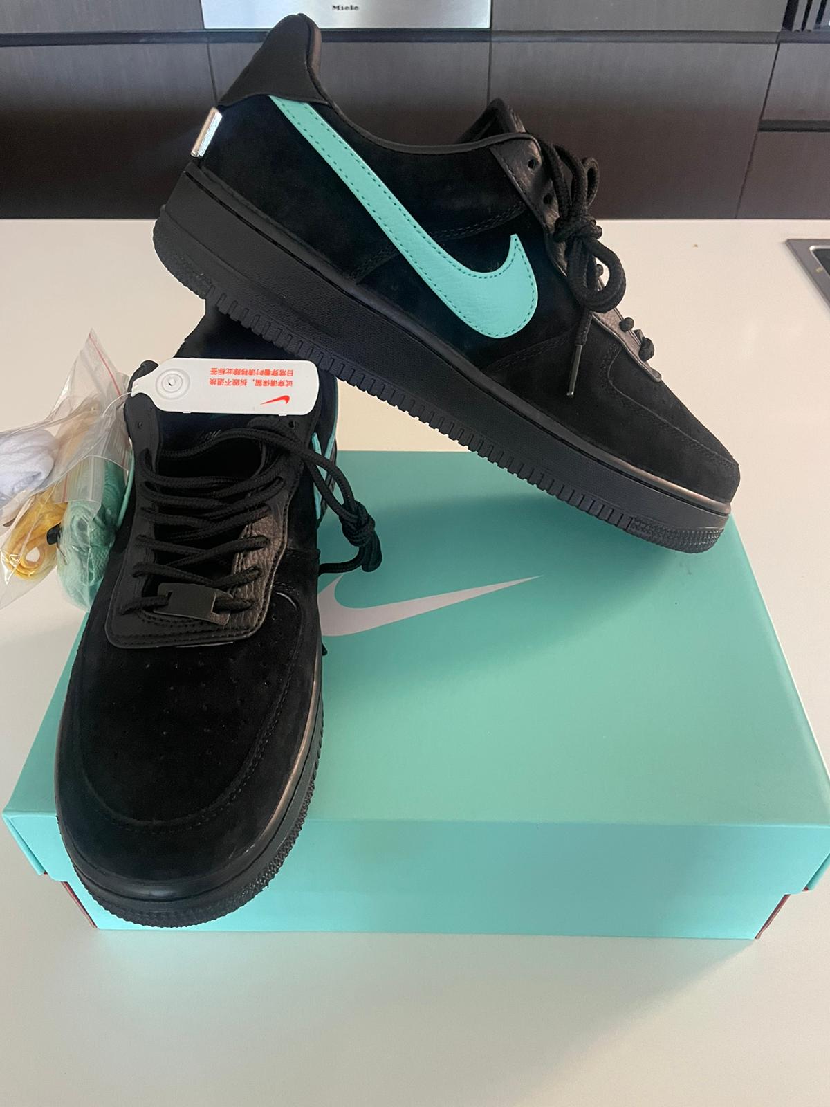 Air Force 1 x Tiffany & Co black